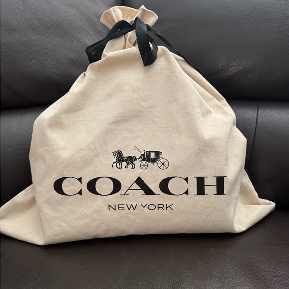 ❤️❤️ NWT.. Coach Large Rowen in brown suede and leather! - Picture 12 of 12